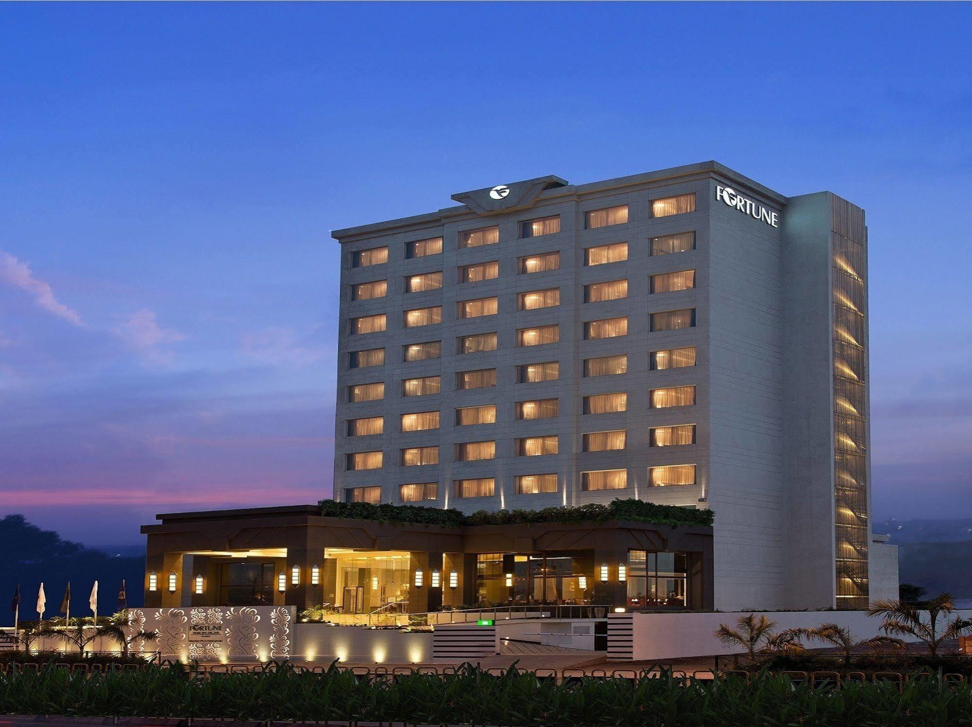 Fortune Park JPS Grand - Member ITC Hotel Group, Rājkot Exterior foto
